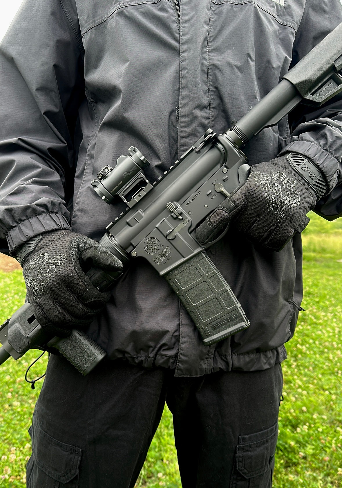 R&R GLOVES